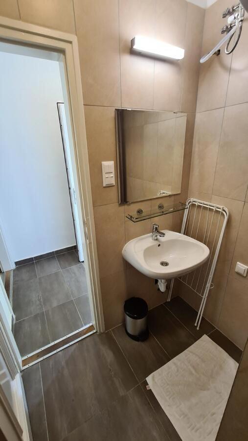 Mediterran Apartman With Pool Siófok Extérieur photo