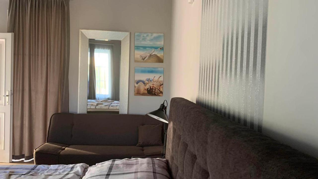 Mediterran Apartman With Pool Siófok Extérieur photo